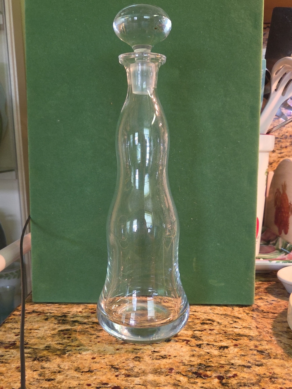 Clear Glass Decanter with Stopper -